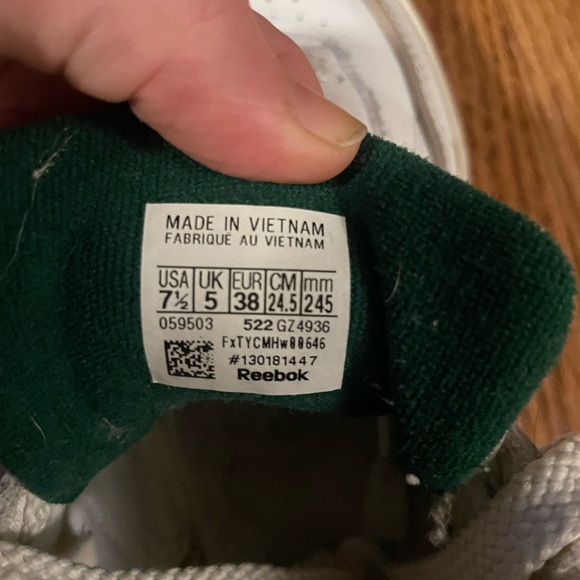 Reebok Wo Club C Geo Mid Sneaker - Picture 8 of 12